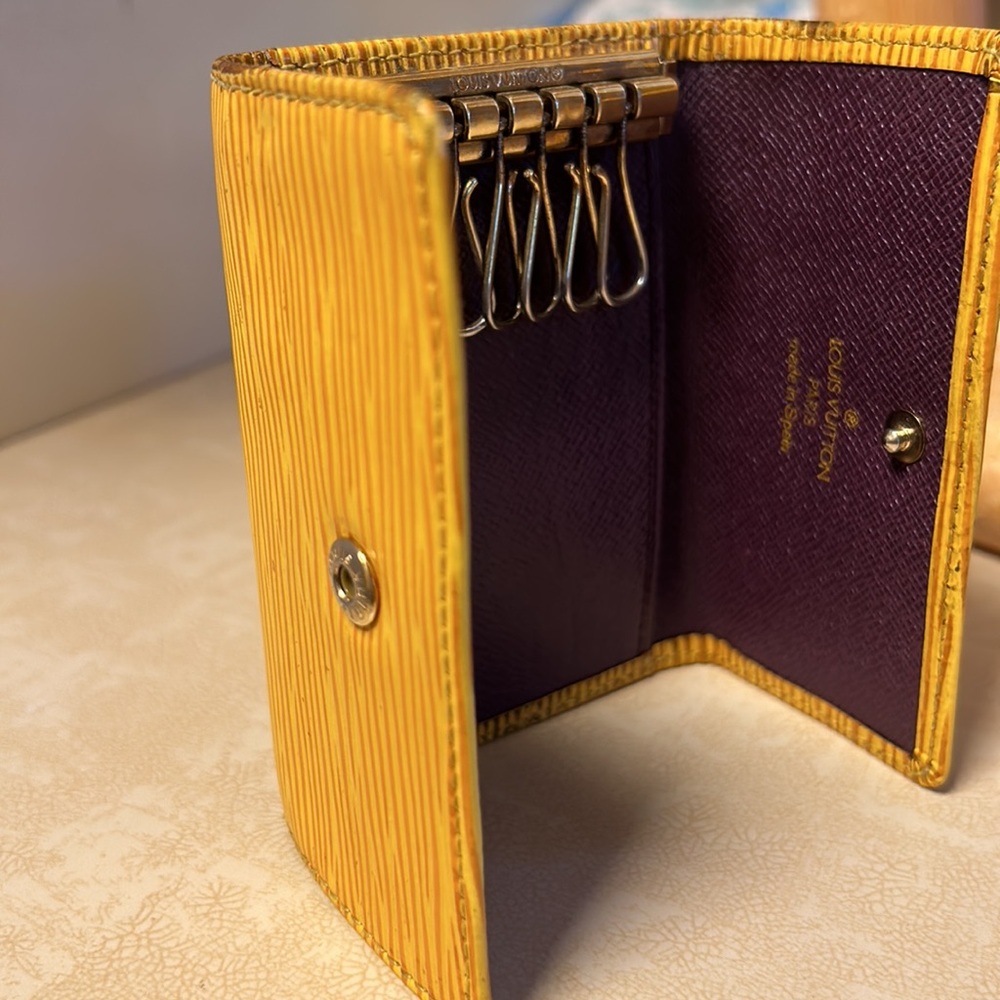 LOUIS VUITTON Yellow Epi Key Holder